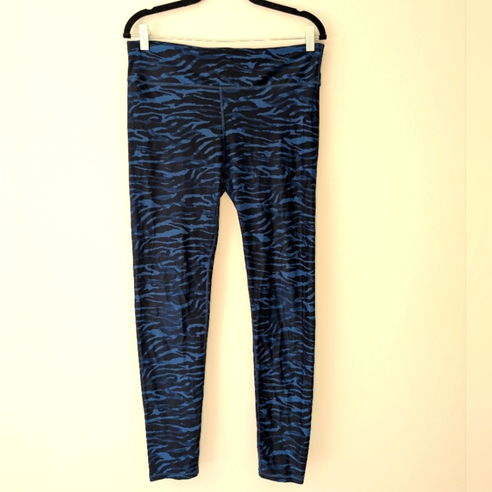 Fabletics High-Waist Leggings - L